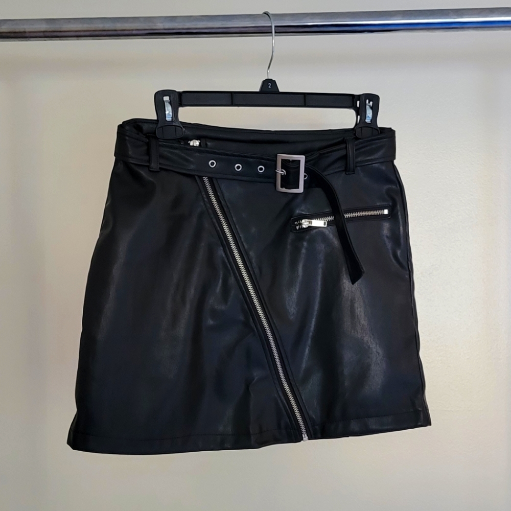 Black Skirt with Belt